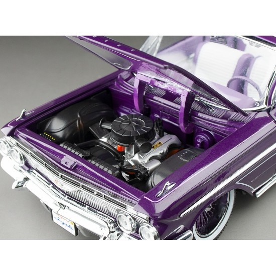 SunStar 1/18 1961 Chevrolet Impala Open Convertible Lowrider with movable suspension, purple