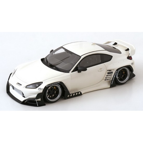 GT Spirit 1/18 Toyota Pandem GR86 Crystal white 2023