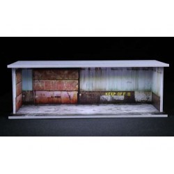107 - Diorama 1/64 "Old warehouse with light"