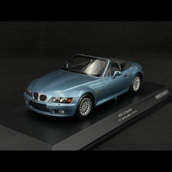 Minichamps 1/18 BMW Z3 Roadster 1997 Light Blue Metallic