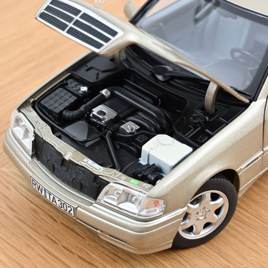 Norev 1/18 Mercedes-Benz C-Class T-Model 1997 Smoke silver