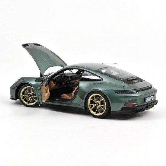 Norev 1/18 Porsche 911 GT3 with Touring Package 2021 Malachite Green metallic