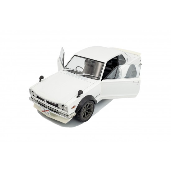 Solido 1/18 Nissan Skyline (C10) Hakosuka SOLIDO WORKS 1970, pearl white