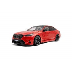 Solido 1/18 BMW M5 - fire red - 2025