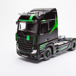 Solido 1/24 Mercedes-Benz Actros R5 Italian Collection 2021 black