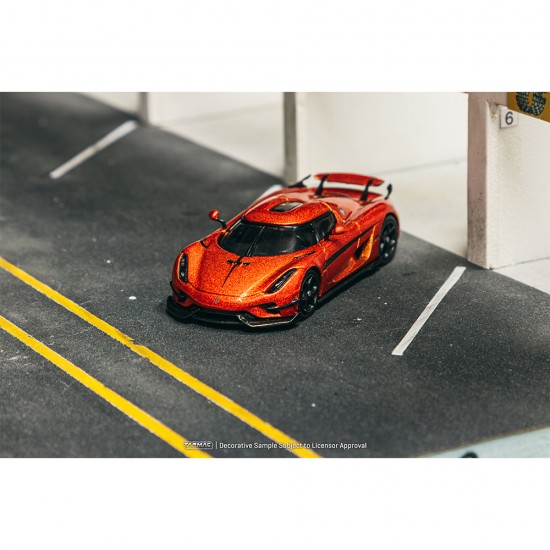 Tarmac 1/64 Koenigsegg Regera, orange metallic/black stripes