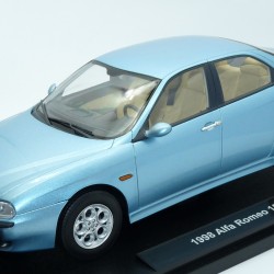 Triple9 1/18 Alfa Romeo 156 1998, metallic light blue